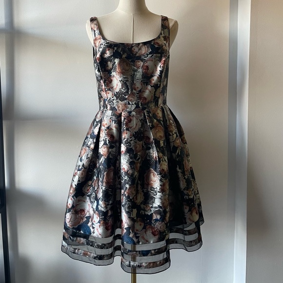 Sachin + Babi Floral Fit and Flare Dress Size 10 - Picture 3 of 3